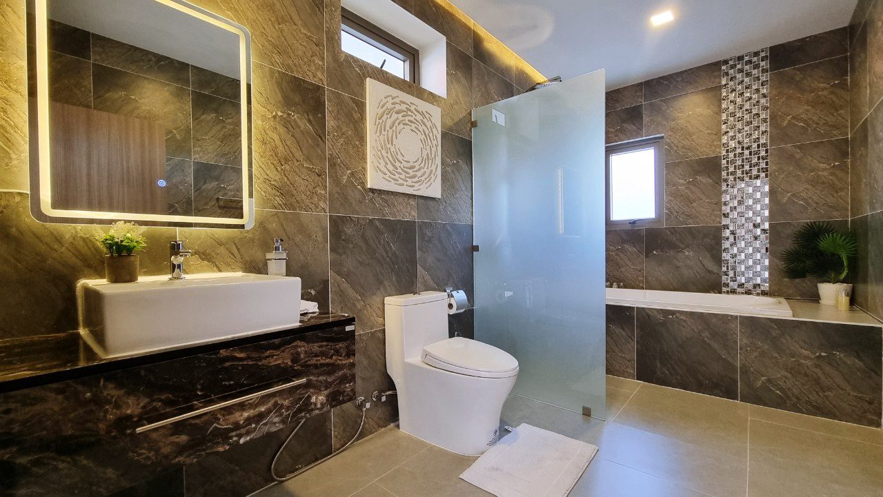 รูป ขายพูลวิลล่าหรูสไตล์โมเดิร์นในห้วยใหญ่ - รูปที่ 18/22