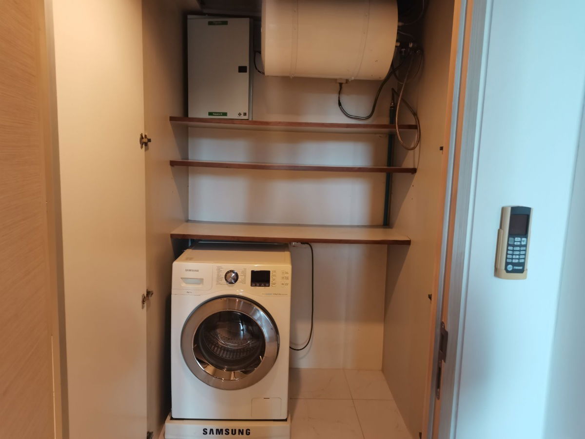 picture hirty-nine, Cozy 2 Bedroom with 70 sqm living amid Sukhumvit area. Best price offered. - 9/17