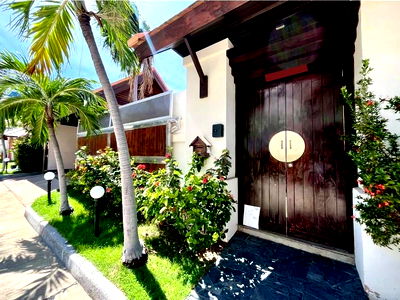 Houses for sale Wat Phra Yai : Thai-Bali Style Pool Villa for Sale – Thappraya