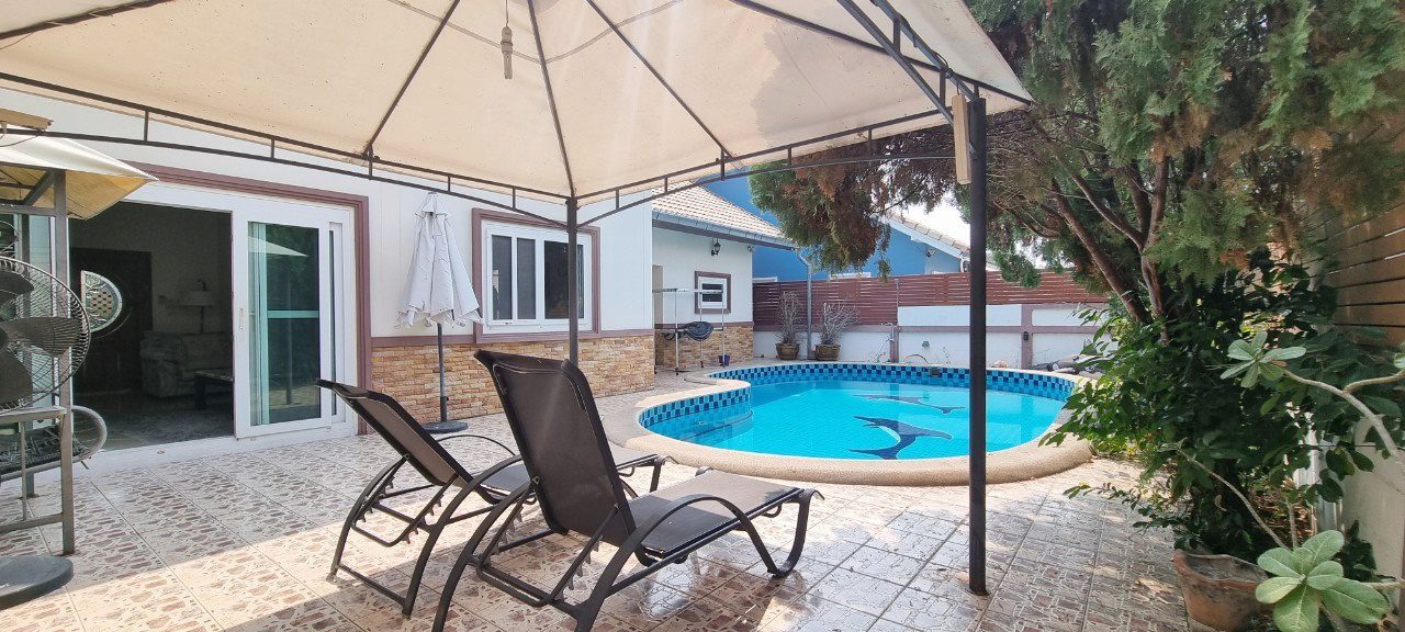 picture Pool Villa in East Pattaya for Sale - 15/17