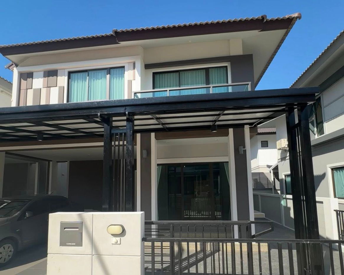 picture Two storey house for rent with 3 bedrooms,3 toilets and 1 kitchen.  - 1/19