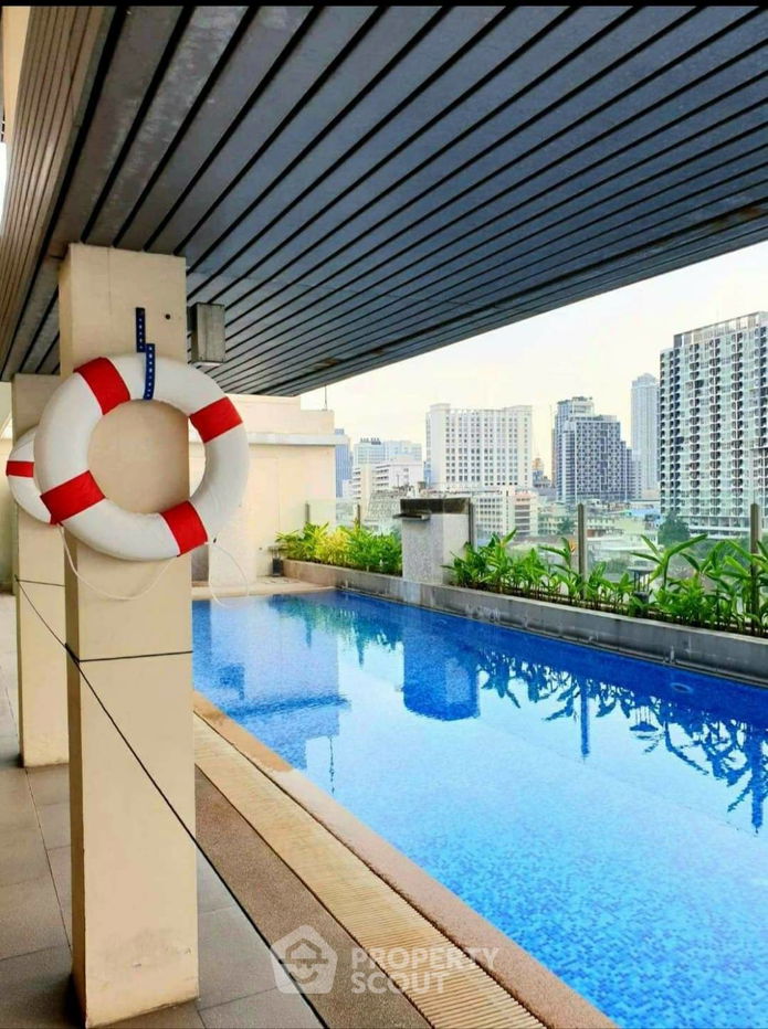 picture 1-BR Condo at Life @ Bts Phaholyothin 18 near MRT Kamphaeng Phet (ID 1332867) - 7/11