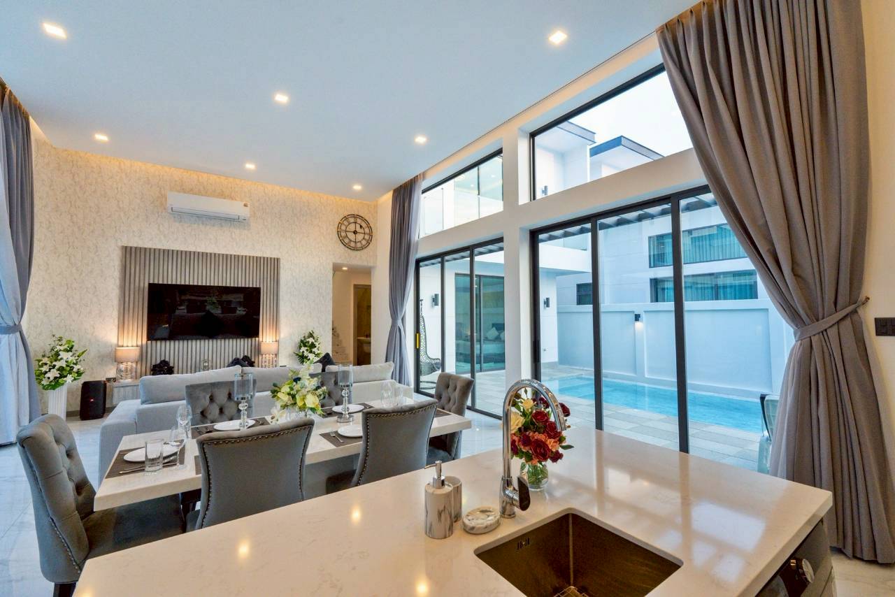 รูป วิลล่าหรู 3 ห้องนอนพร้อมสระว่ายน้ำให้เช่า – ชากนอก พัทยาตะวันออก - รูปที่ 7/19