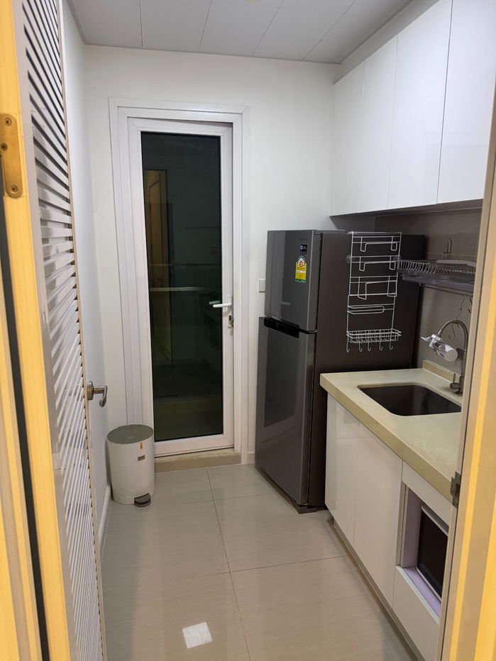 picture TC Green Condo Rama 9, Building C, 40 sq.m., Beautiful Pool View - 7/14