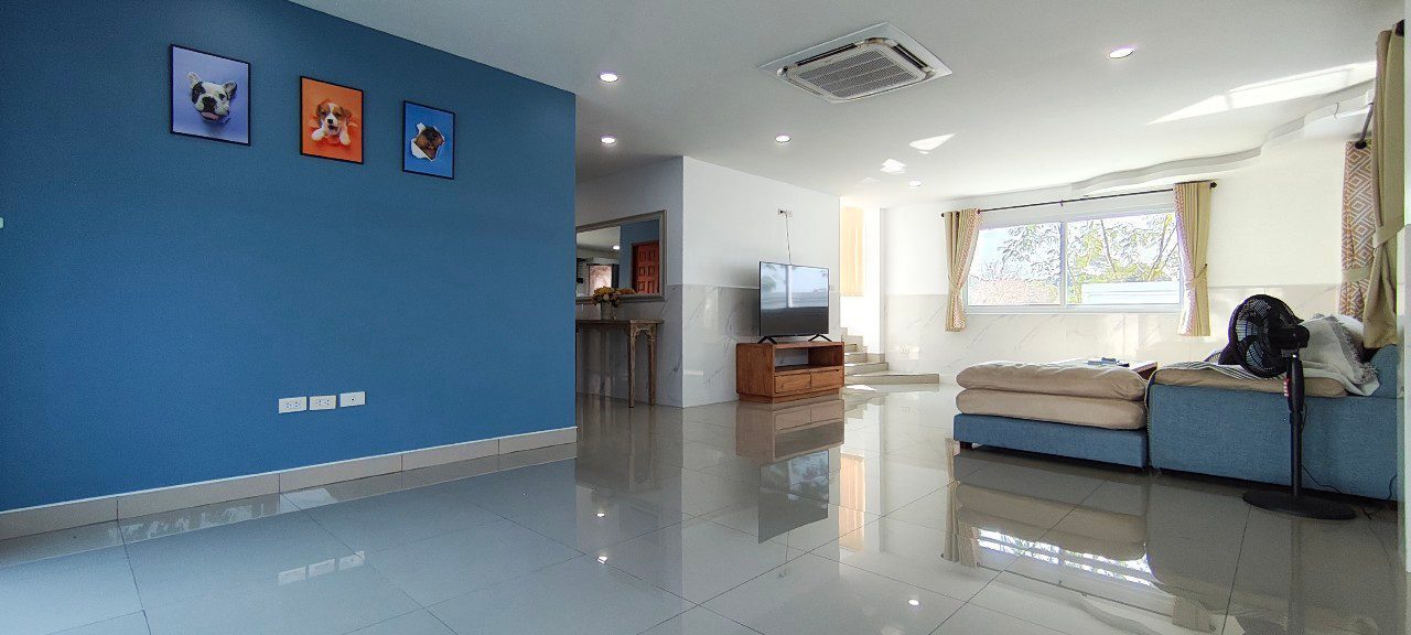 picture 5 Bedrooms House for Sale in Huay Yai - 12/27