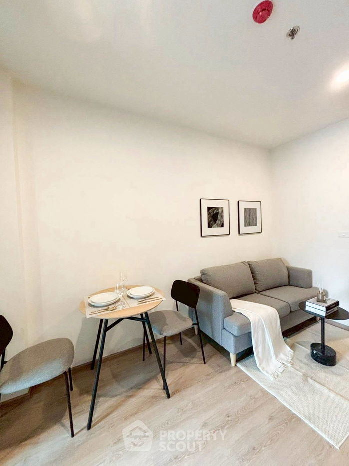 picture 1-BR Condo at Nue District R9 near MRT Phra Ram 9 (ID 2459963) - 5/12