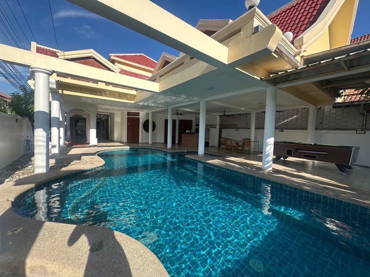 รูป วิลล่าสระว่ายน้ำ 7 ห้องนอนให้เช่า – ทัพพระยา - รูปที่ 13/13