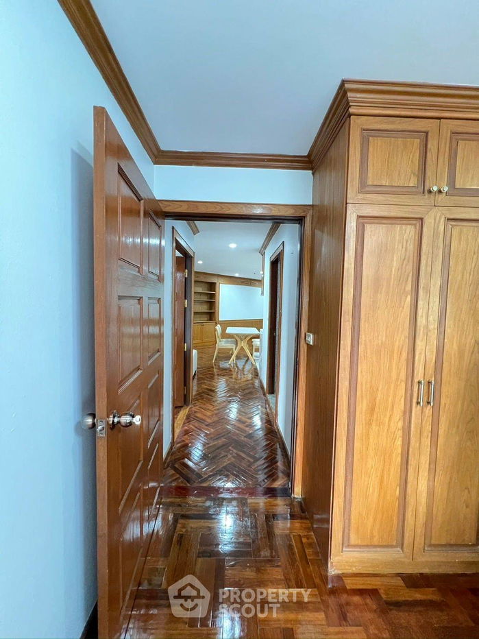 picture 2-BR Condo at Wittayu Complex near BTS Phloen Chit (ID 2086884) - 17/26