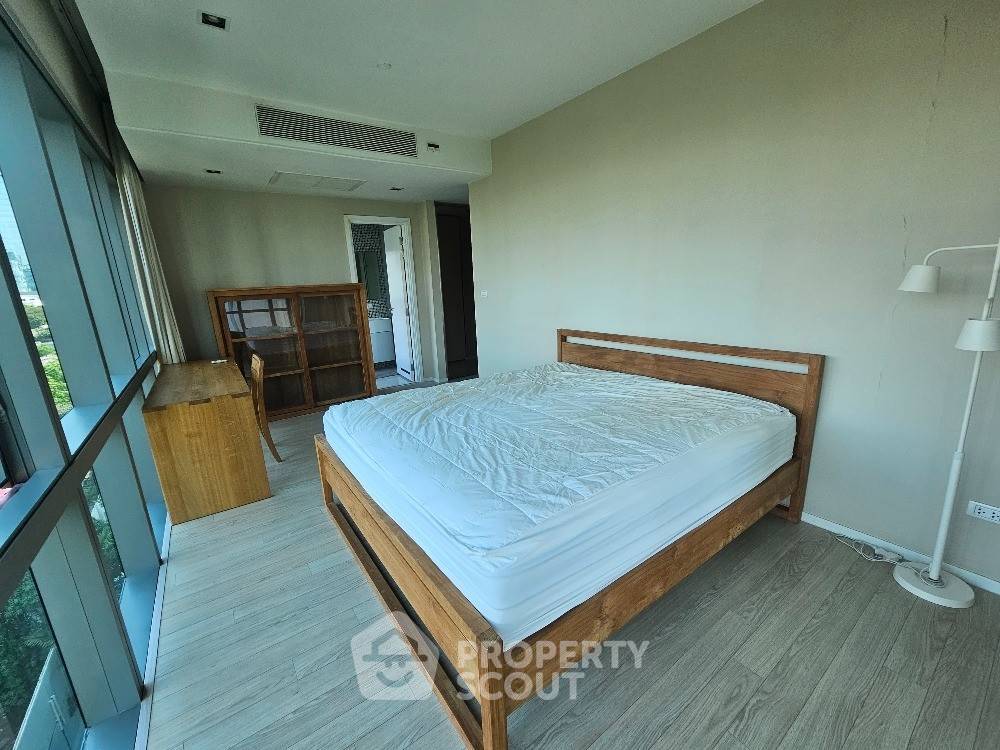 รูป ดูเพล็กซ์ 2-ห้องนอน ที่ เดอะ รูม สุขุมวิท 21 ใกล้ MRT สุขุมวิท (ID 2000416) - รูปที่ 8/12