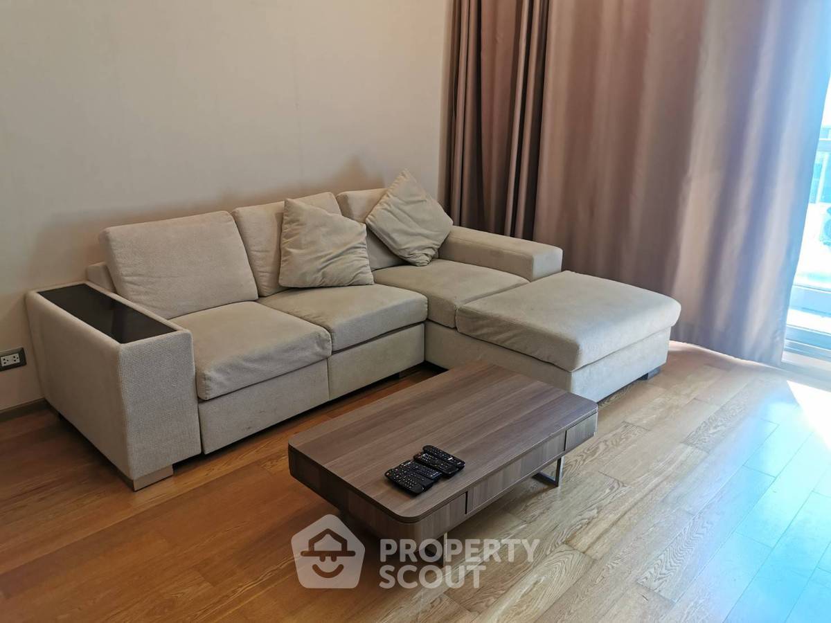 picture 2-BR Condo at The Address Sathorn near BTS Saint Louis (ID 1946323) - 3/15