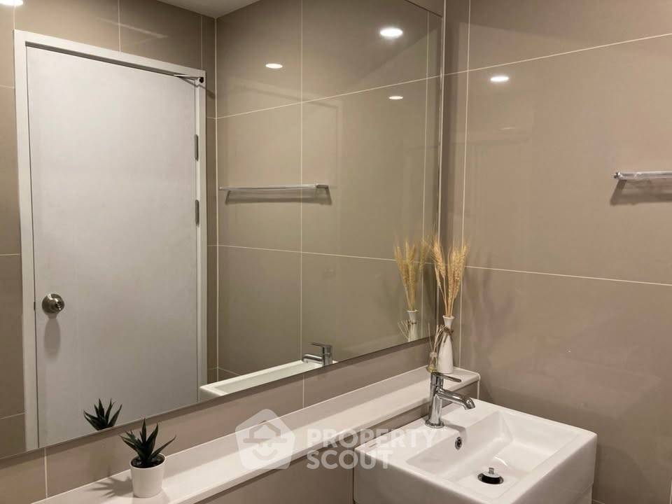 picture 1-BR Condo at Denim Jatujak near MRT Chatuchak Park (ID 1974454) - 13/26