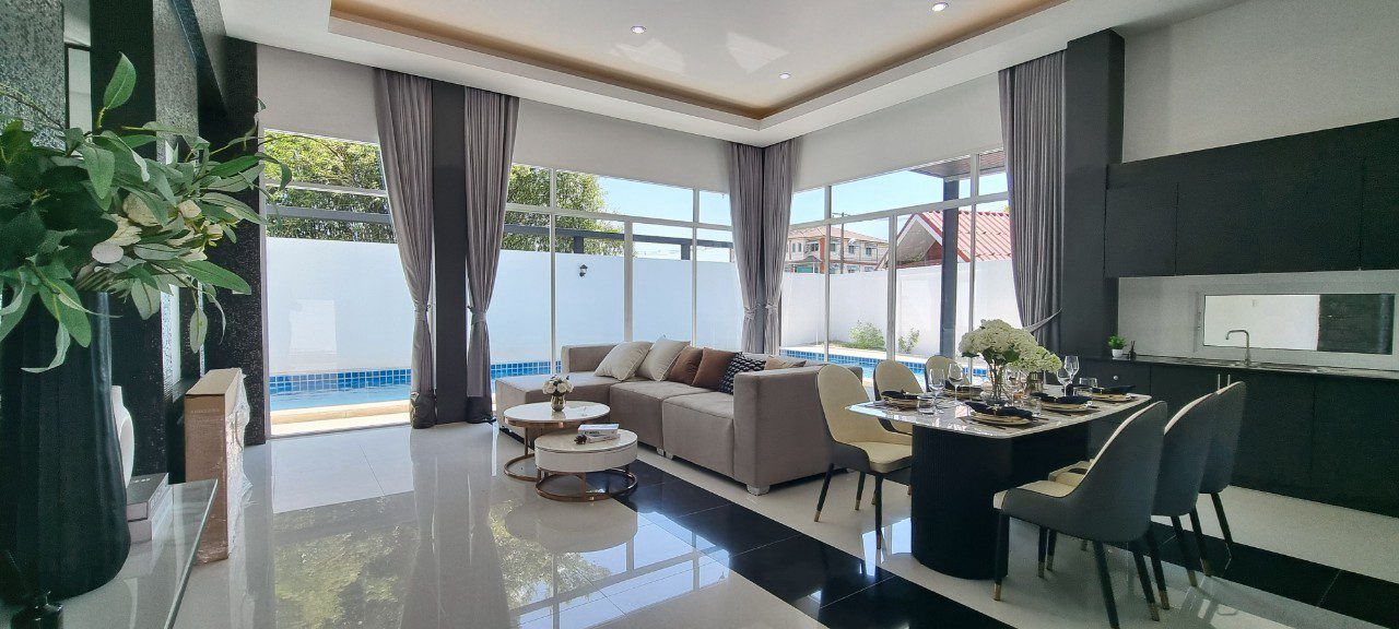 picture 4 Bedrooms Pool Villa in Huay Yai for Sale - 4/20