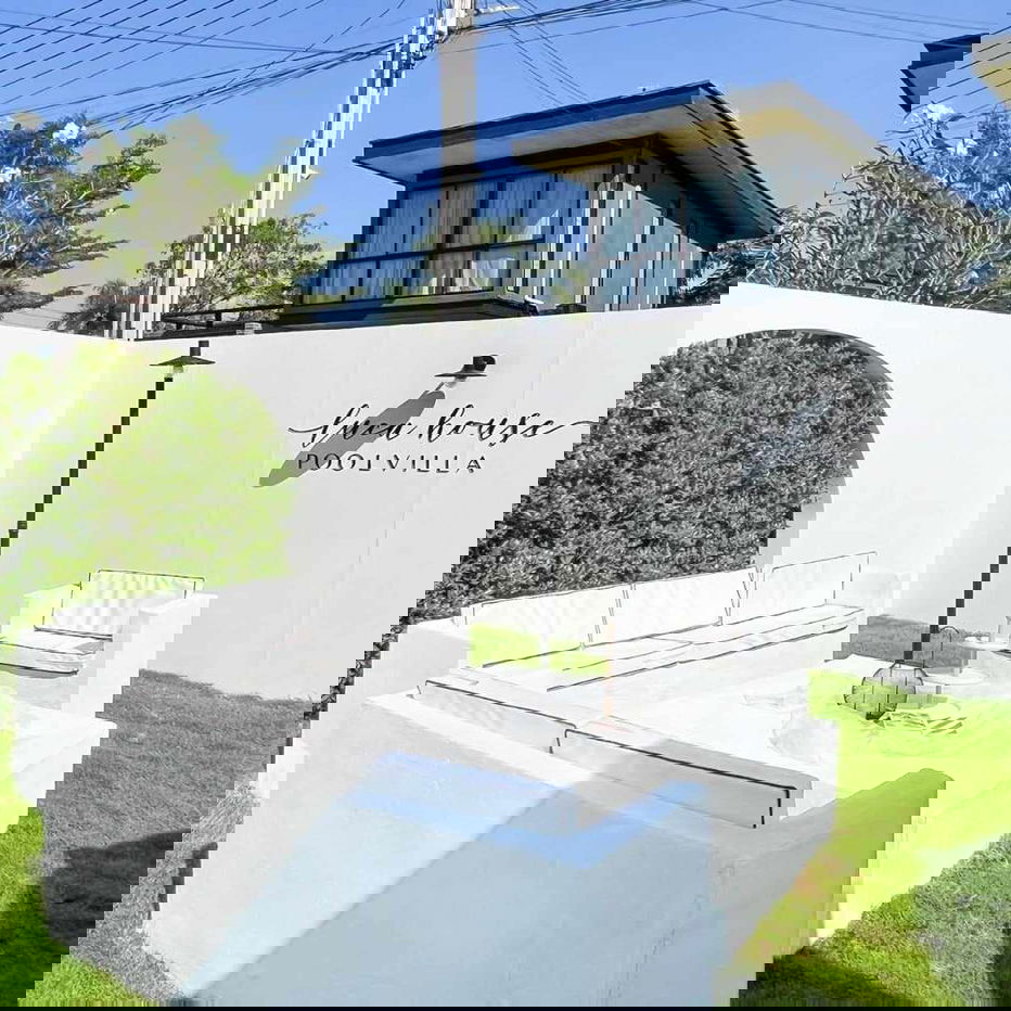 picture 4 Bedrooms Pool Villa for Sale in Huay Yai - 1/6