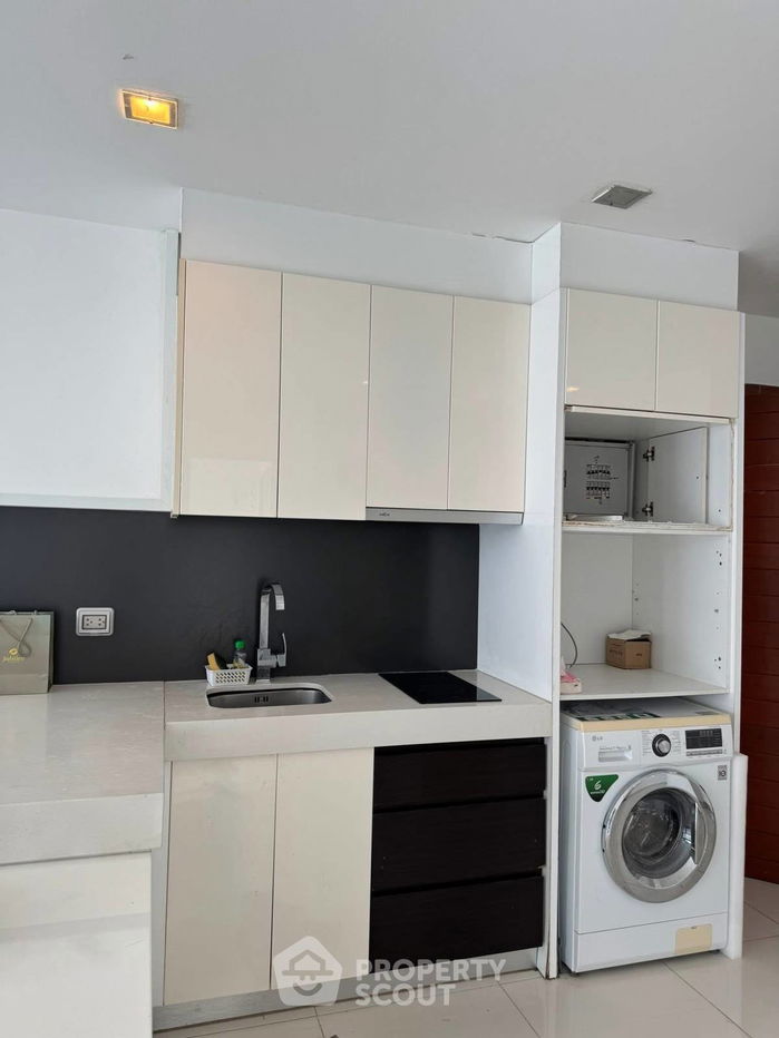 รูป คอนโด 3-ห้องนอน ที่ ซี สราญ คอนโดมิเนียม ใกล้ บางเสร่ (ID 2463282) - รูปที่ 3/12