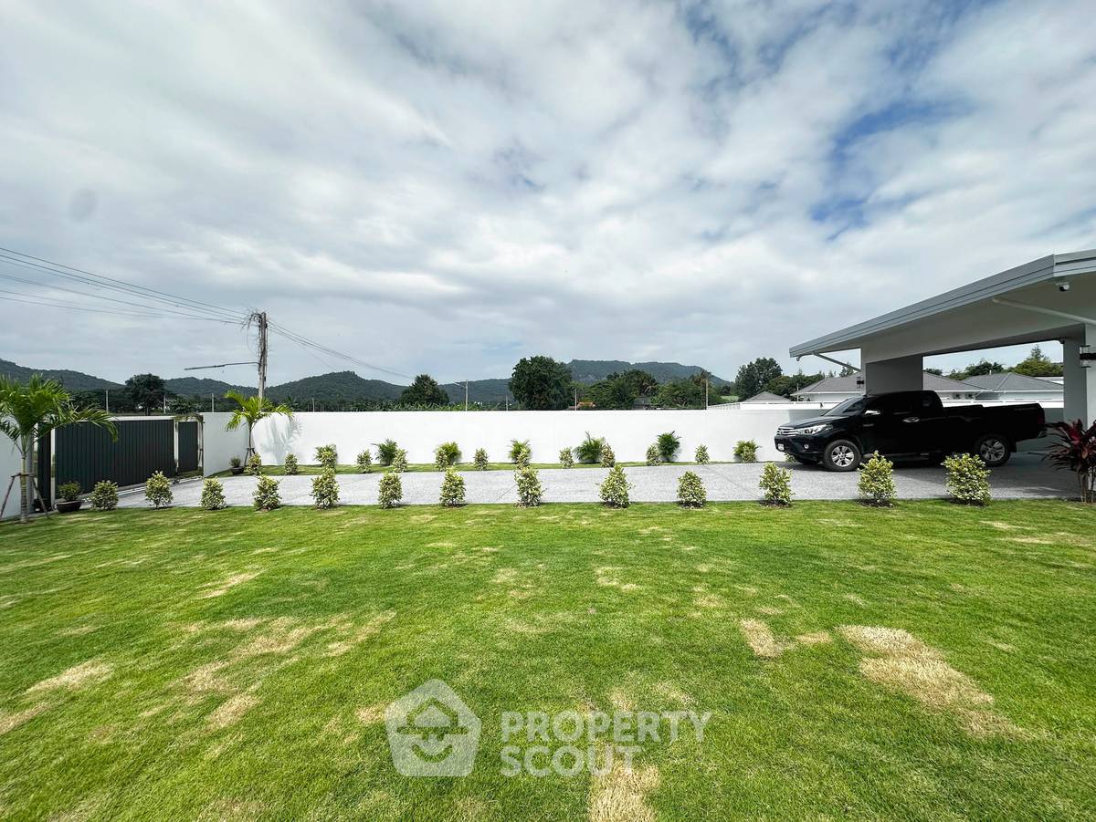 รูป วิลล่า 3-ห้องนอน ใน หินเหล็กไฟ (ID 2461735) - รูปที่ 29/30