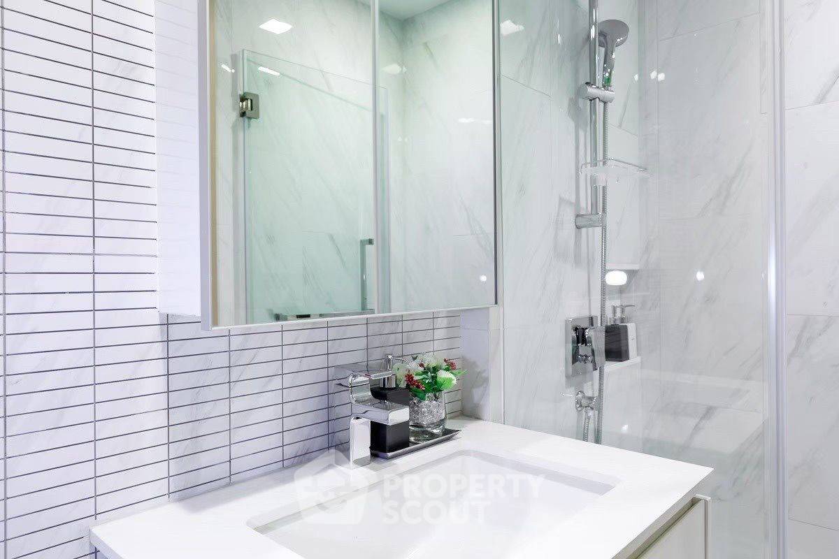 รูป คอนโด 2-ห้องนอน ที่ ไฮด์ สุขุมวิท11 ใกล้ BTS นานา (ID 1996987) - รูปที่ 21/23