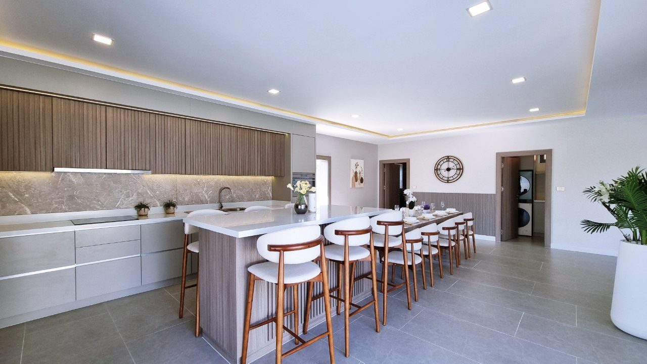 รูป ขายพูลวิลล่าหรูสไตล์โมเดิร์นในห้วยใหญ่ - รูปที่ 1/22