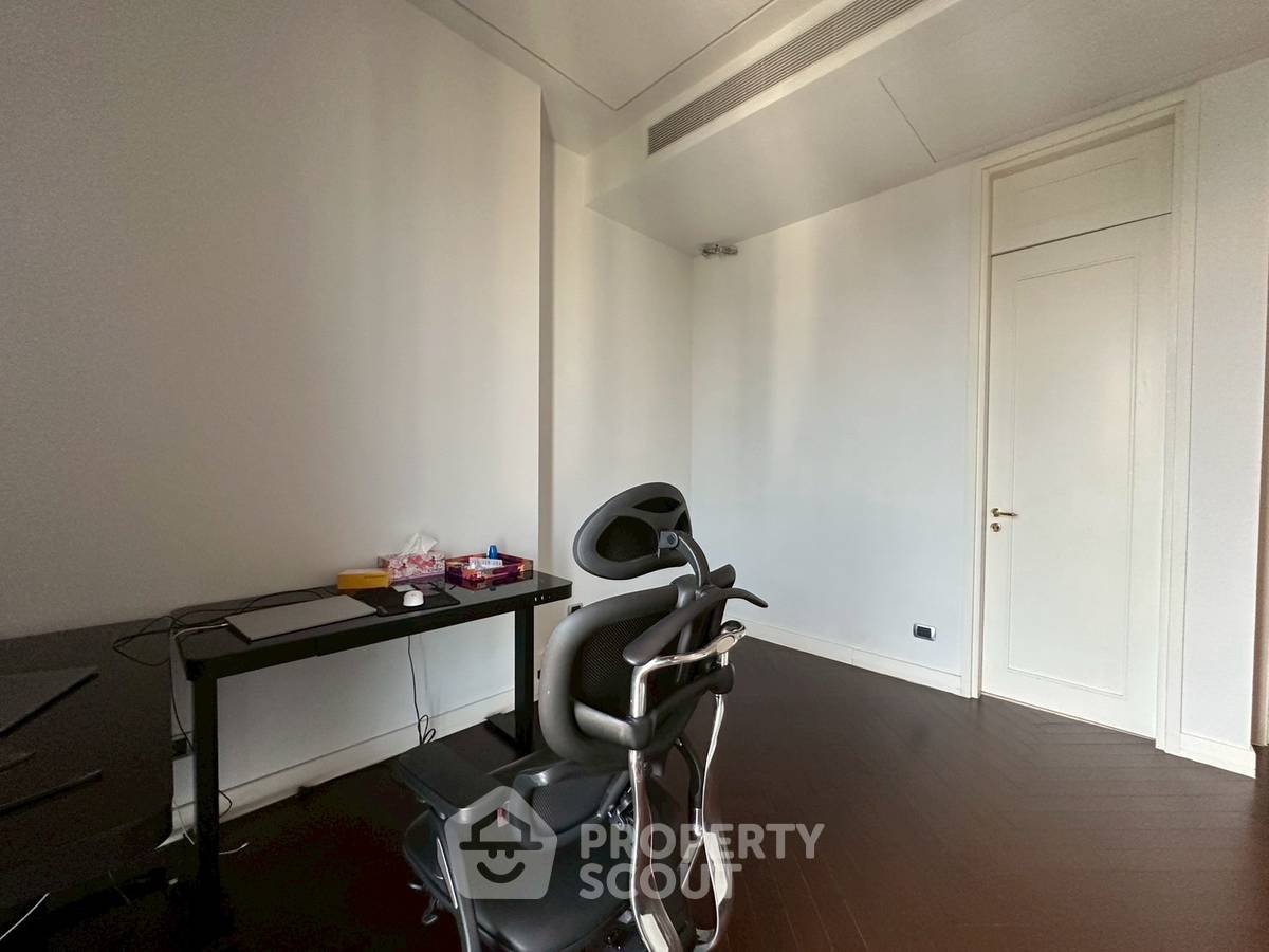 รูป คอนโด 3-ห้องนอน ที่ มาร์ค สุขุมวิท 39 ใกล้ BTS พร้อมพงษ์ (ID 2462695) - รูปที่ 9/11