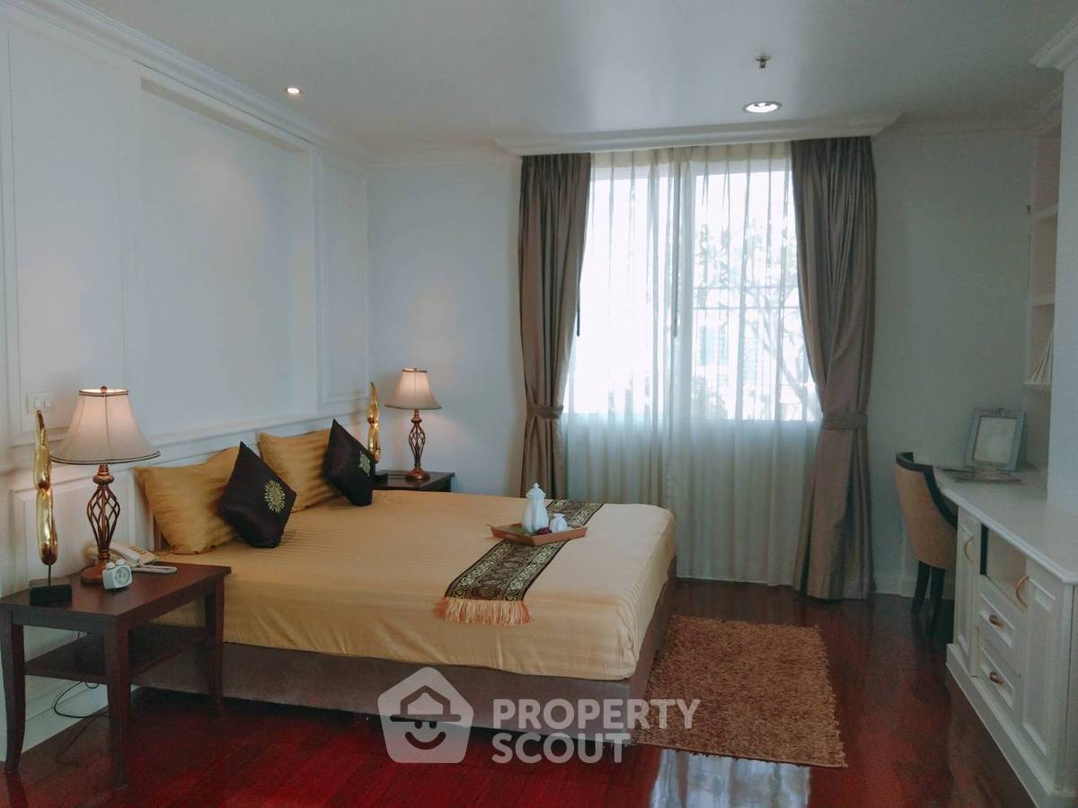 picture 4-BR Condo at Piyathip Place near BTS Phrom Phong (ID 659423) - 11/28