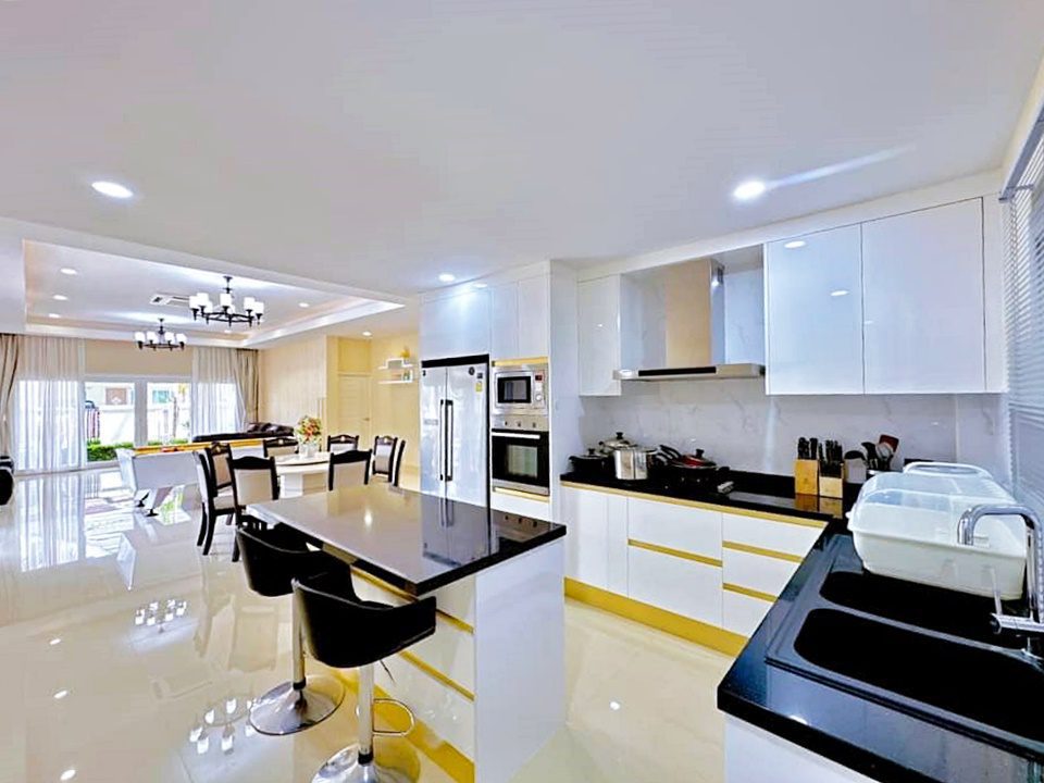 picture 4 Bedrooms Pool villa for Sale in Huay Yai - 5/17