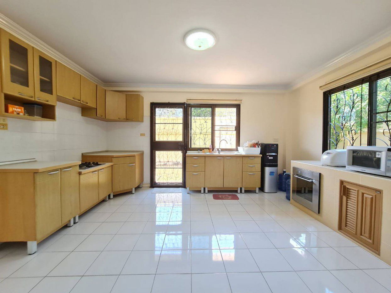 รูป ขายบ้าน 4 ห้องนอน ในบางเสร่ - รูปที่ 4/16