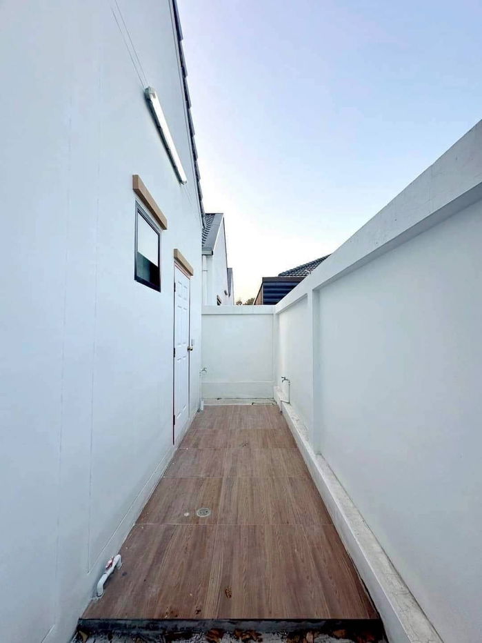 picture 2-Bedroom Nordic Minimalist House – Nong Pla Lai - 11/11