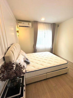 รูป [ให้เช่า] หมู่บ้าน วิลลาจจิโอ 3 ศรีนครินทร์ - บางนา / 4 ห้องนอน 3 ห้องน้ำ / 70 ตรว. 200 ตรม. **85,000** บ้านเดี่ยวพร้อมสระส่วนตัว ตกแต่งสวย - รูปที่ 10/12