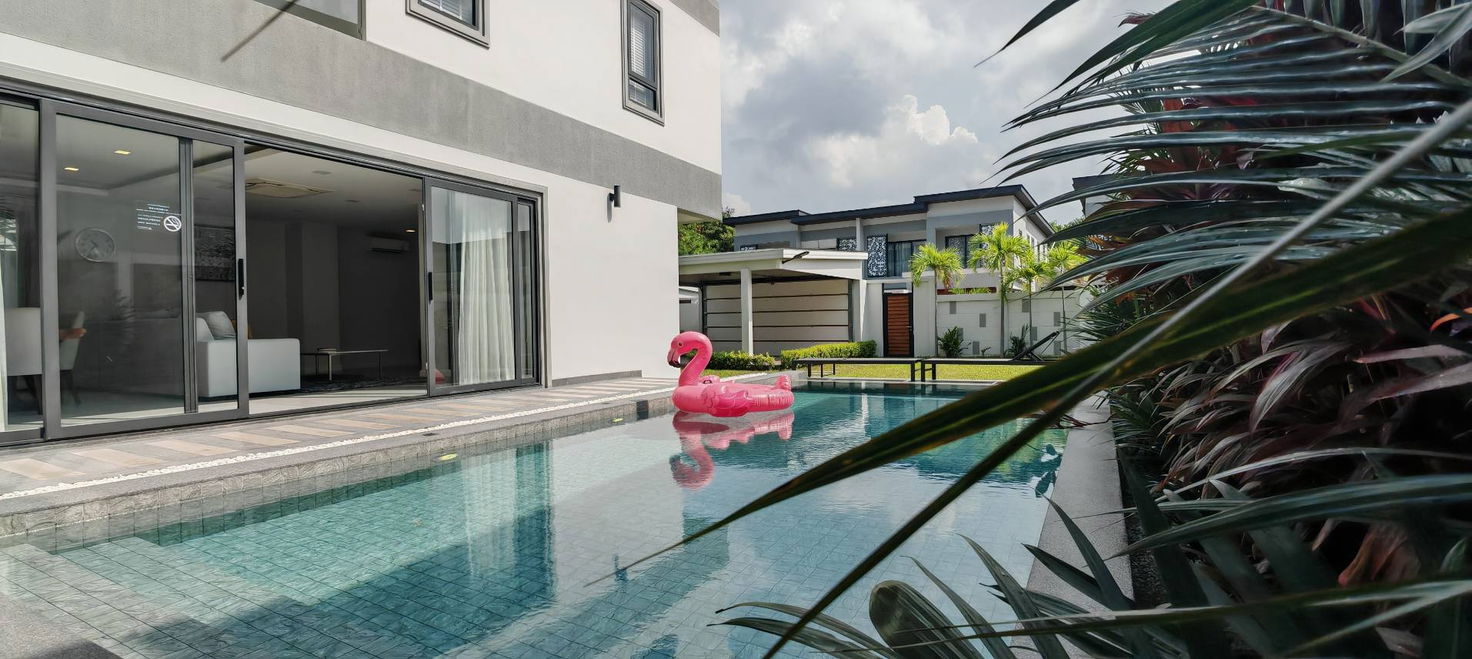 รูป Elegant 2-Storey House For Sale in Jomtien - รูปที่ 1/20