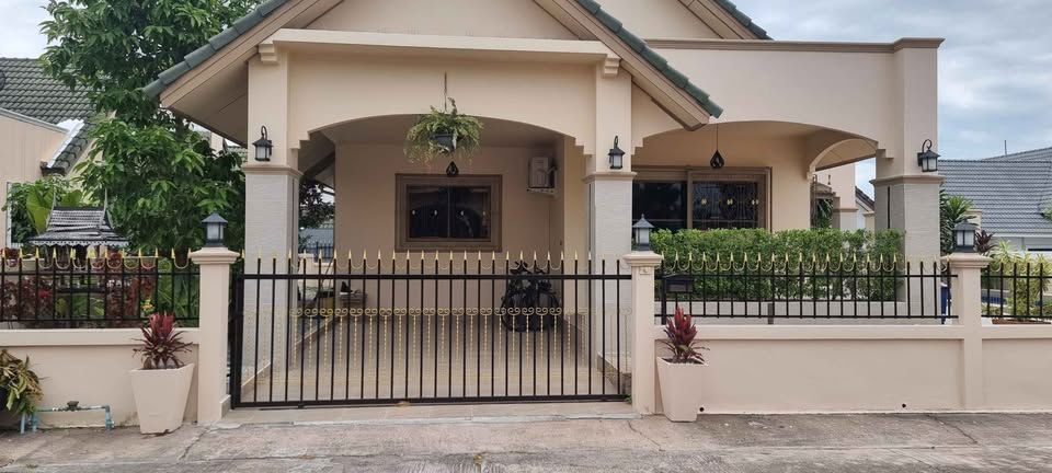 รูป ขายวิลล่าพูลวิลล่าส่วนตัว 3 ห้องนอนในมาบประชัน - รูปที่ 1/20