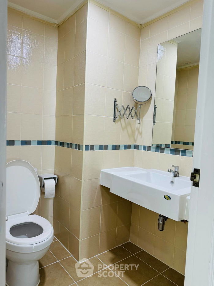 picture Experience a cozy village-like community with everything you need at Lumpini Ville 77 (ID 1550775) - 10/17