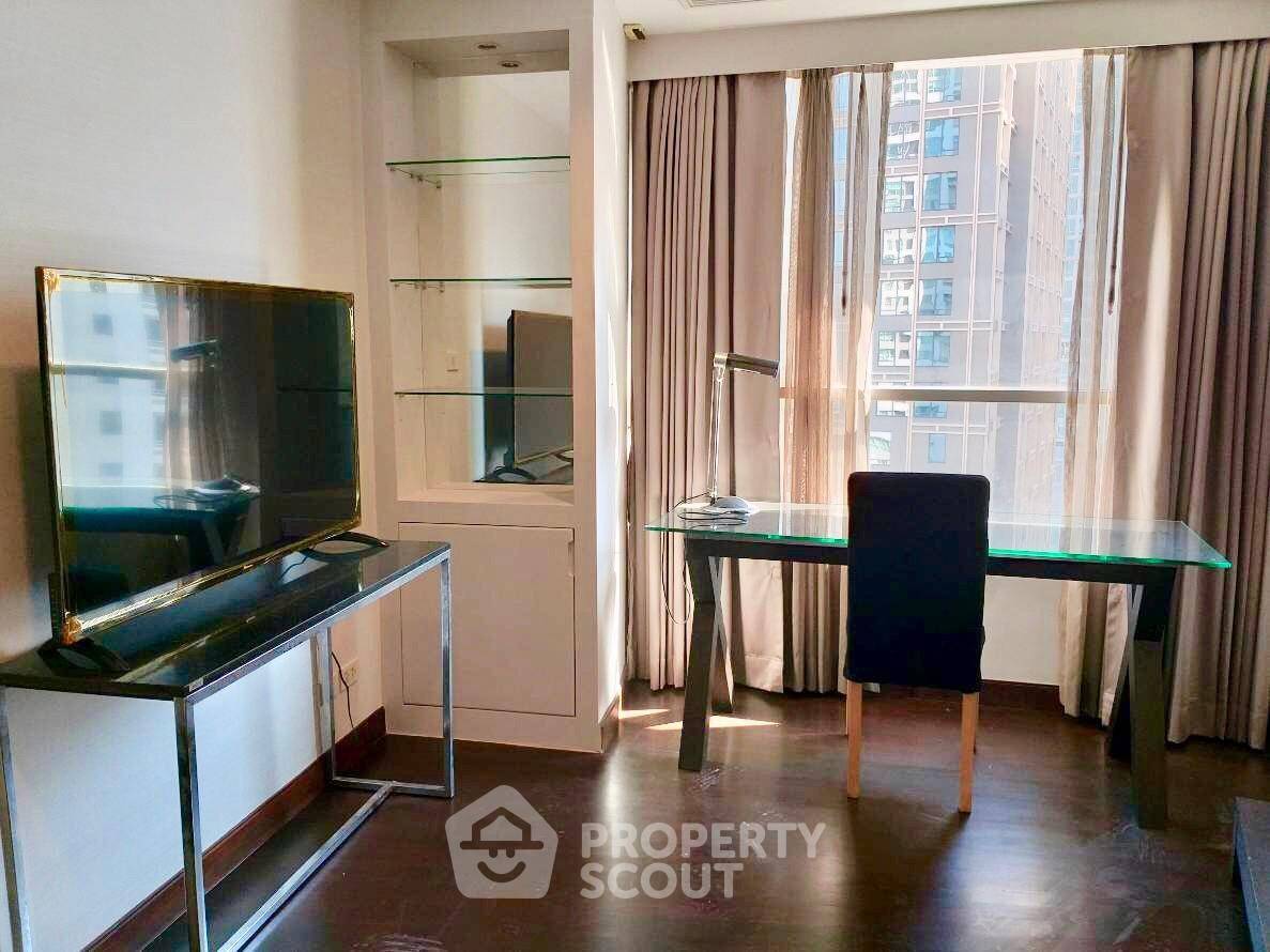 รูป คอนโด 2-ห้องนอน ที่ เออร์บานา หลังสวน คอนโดมิเนียม ใกล้ BTS ราชดำริ (ID 452845) - รูปที่ 8/9