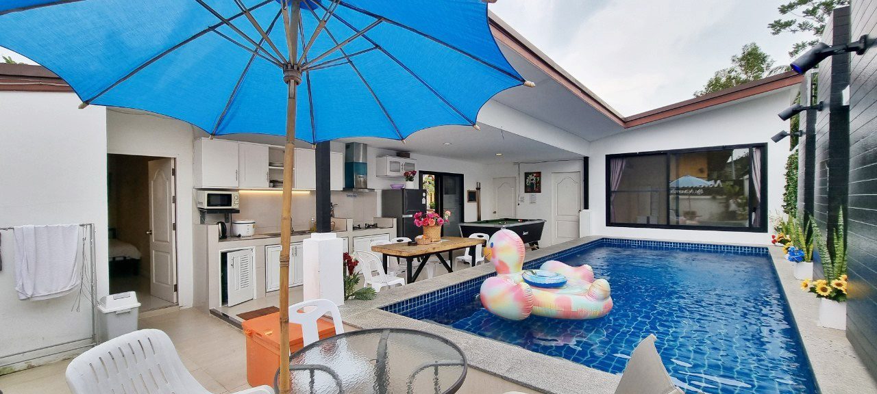 picture Pool Villa in Jomtien 4 Bedrooms for Rent - 3/17