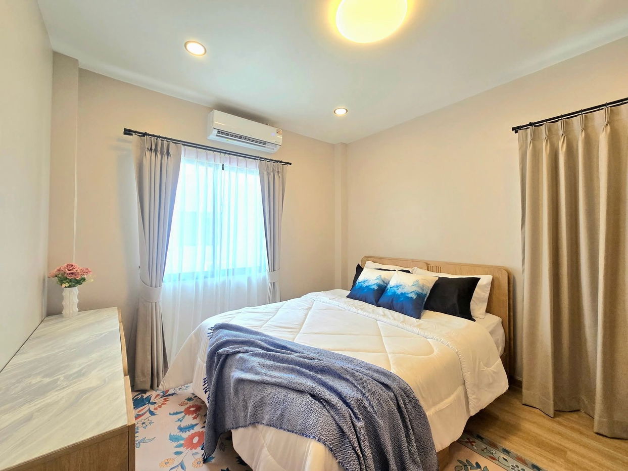 รูป ขายบ้านโมเดิร์น 3 ห้องนอนในมาบประชัน - รูปที่ 16/20