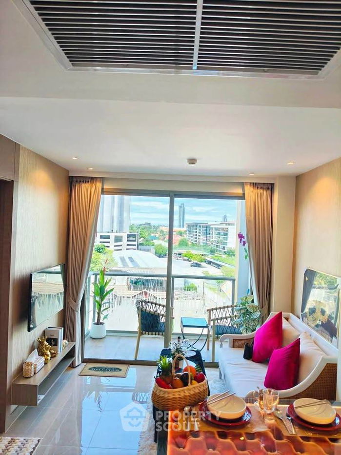 รูป คอนโด 1-ห้องนอน ที่ เดอะ ริเวียร่า โอเชี่ยน ไดร์ฟ ใกล้ หาดจอมเทียน (ID 2463353) - รูปที่ 1/18