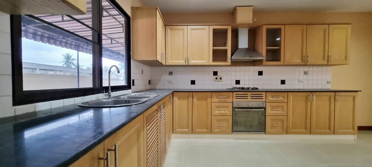 picture 5 Bedrooms House for Sale in Mabprachan - 5/23