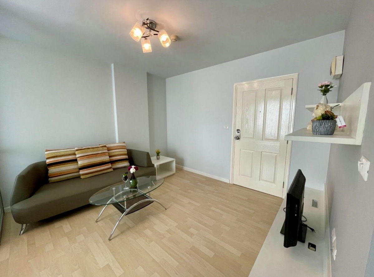 รูป code : E61 ให้เช่าคอนโด ดี คอนโด รามคำแหง 64 (D Condo Ramkhamhaeng 64) | ห้องขนาด 30 ตร.ม. วิวโล่ง ทิศตะวันออก เฟอร์ครบ พร้อมเข้าอยู่ - รูปที่ 1/11