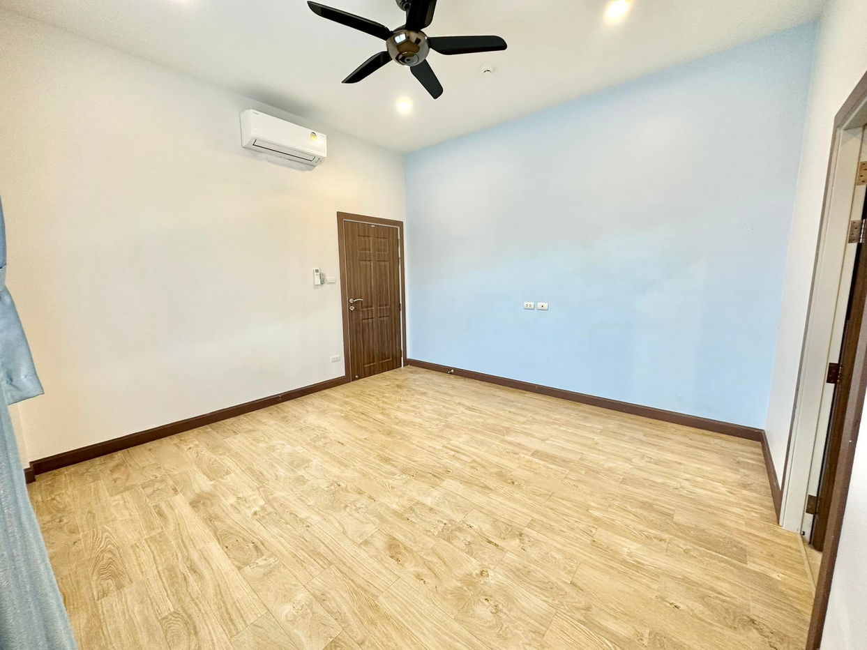 รูป ขายพูลวิลล่า 6 ห้องนอน ห้วยใหญ่ - รูปที่ 9/16