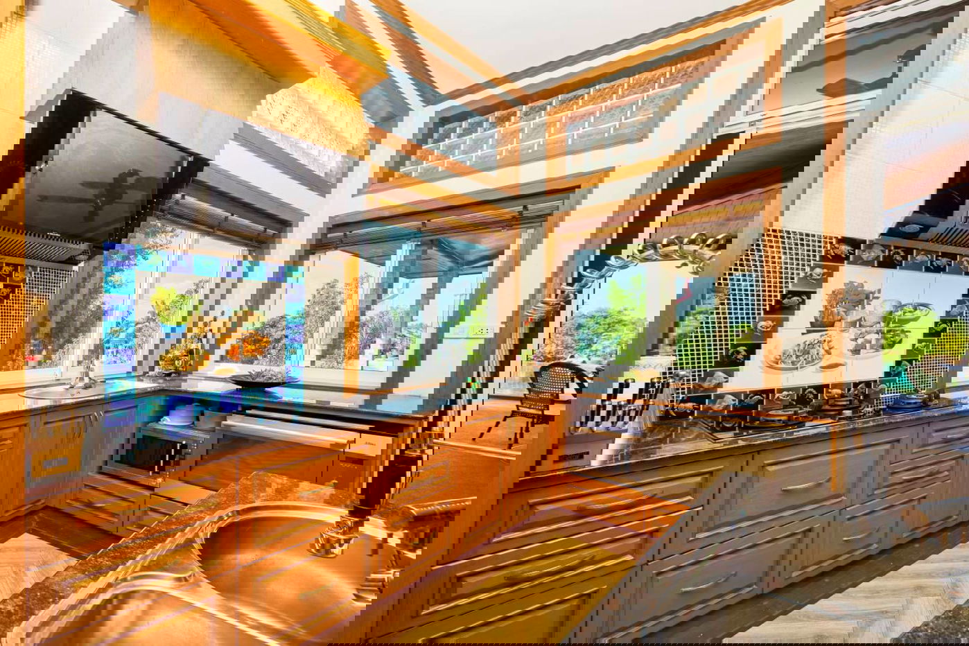 picture 6 Bedrooms House for Sale in Mabprachan - 3/16