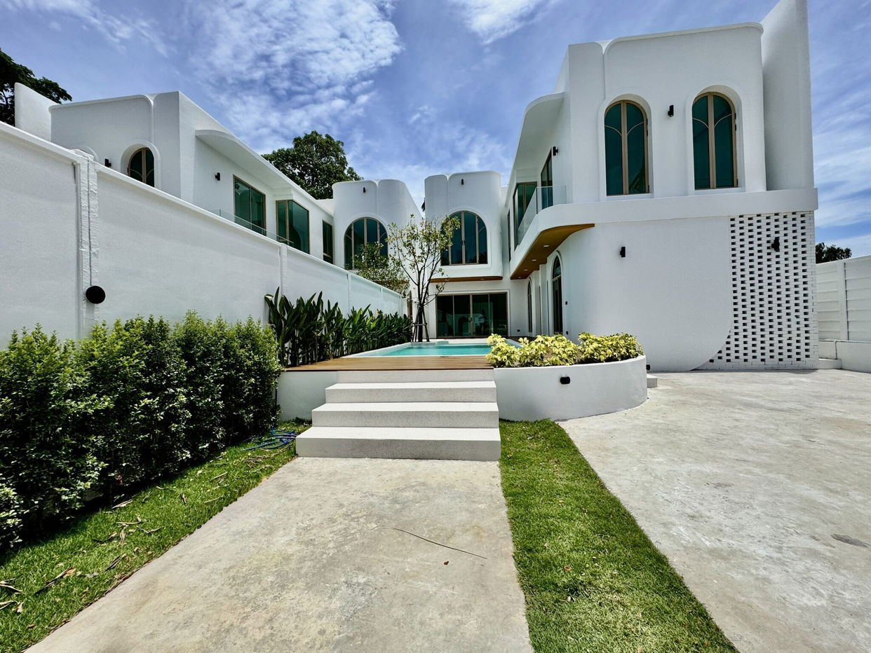 รูป Luxury 5-Bedroom Pool Villa for Sale in Jomtien, Pattaya - รูปที่ 7/7