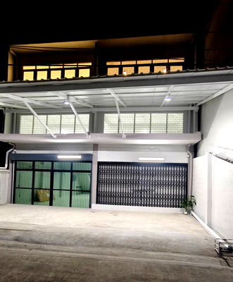 เช่าโฮมออฟฟิศ BTS แบริ่ง : (โปรโมชั่น 55,000) รีโนเวทย์ ใหม่ทั้งตึก อาคารพาณิชย์ 2 คูหา 400 ตร.ม. หน้ากว้าง 10 ม. จอดรถ 5 คัน ทำเลแบริ่ง ใกล้ BTS