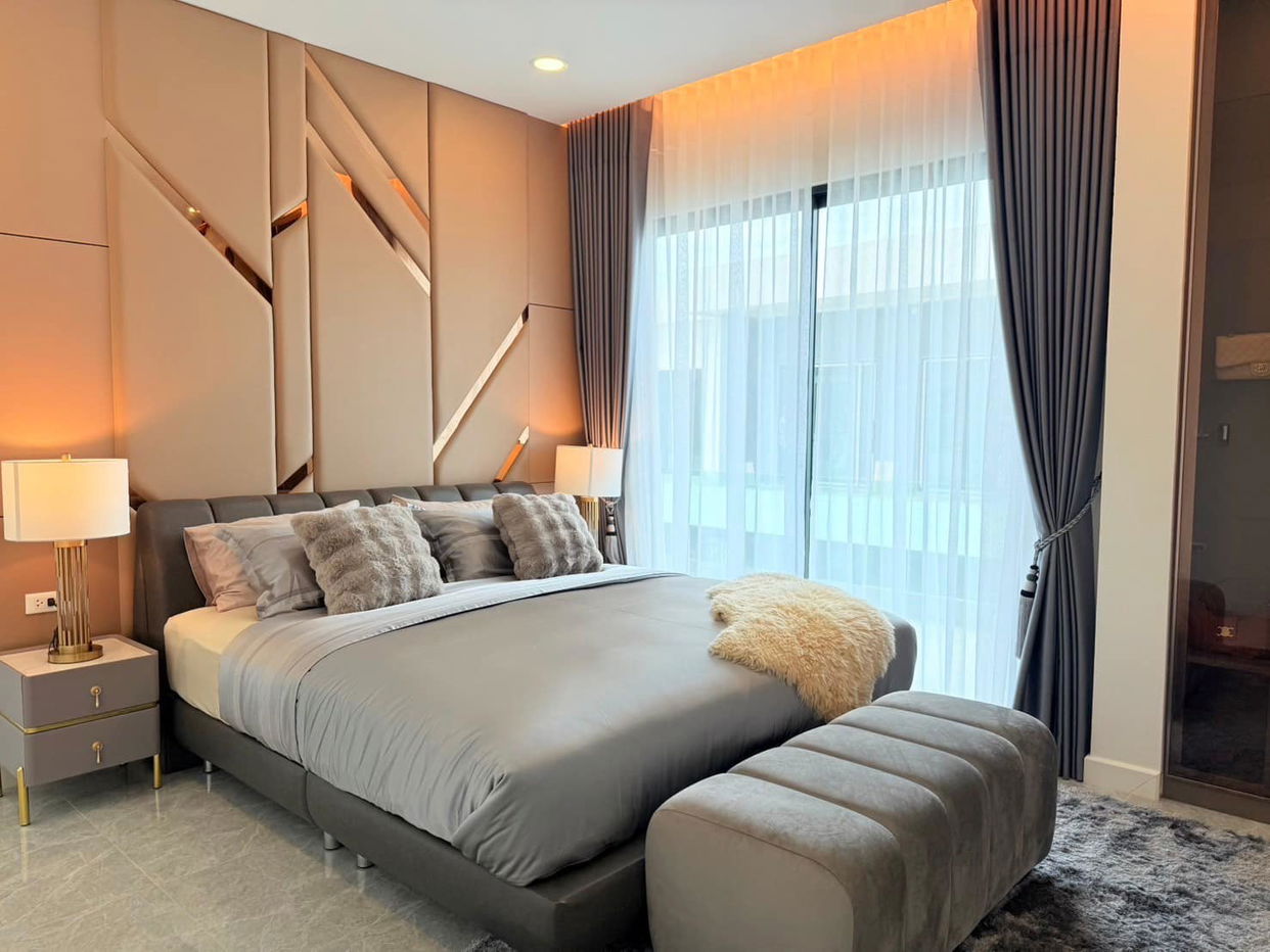 รูป ขายบ้านเดี่ยว 5 ห้องนอน พูลวิลล่า อีสต์ปัตตา - รูปที่ 12/18