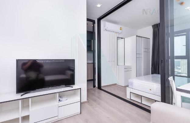 picture For Rent The Base Petchkasem 1 Bedroom Floor 26 near MRT Phet Kasem 48. - 5/8
