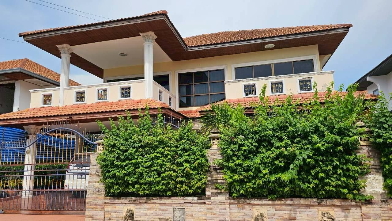 รูป ขายพูลวิลล่าในหาดจอมเทียน - รูปที่ 1/13