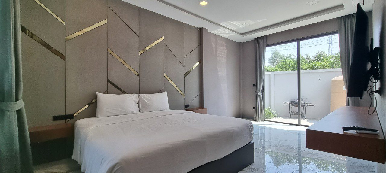 picture Pool Villa in East Pattaya 4 Beds for Rent - 16/20