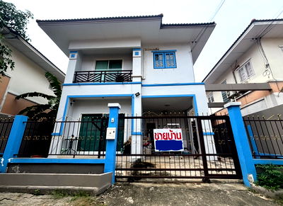 บ้านแฝด นิคมบางปู : ขายบ้านบุรีรมย์ เทพารักษ์ - สุวรรณภูมิ ใกล้ทางด่วนกาญจนาภิเษกบางนา-พระราม 2 บ้านแฝด(กำแพงไม่ติดกัน)