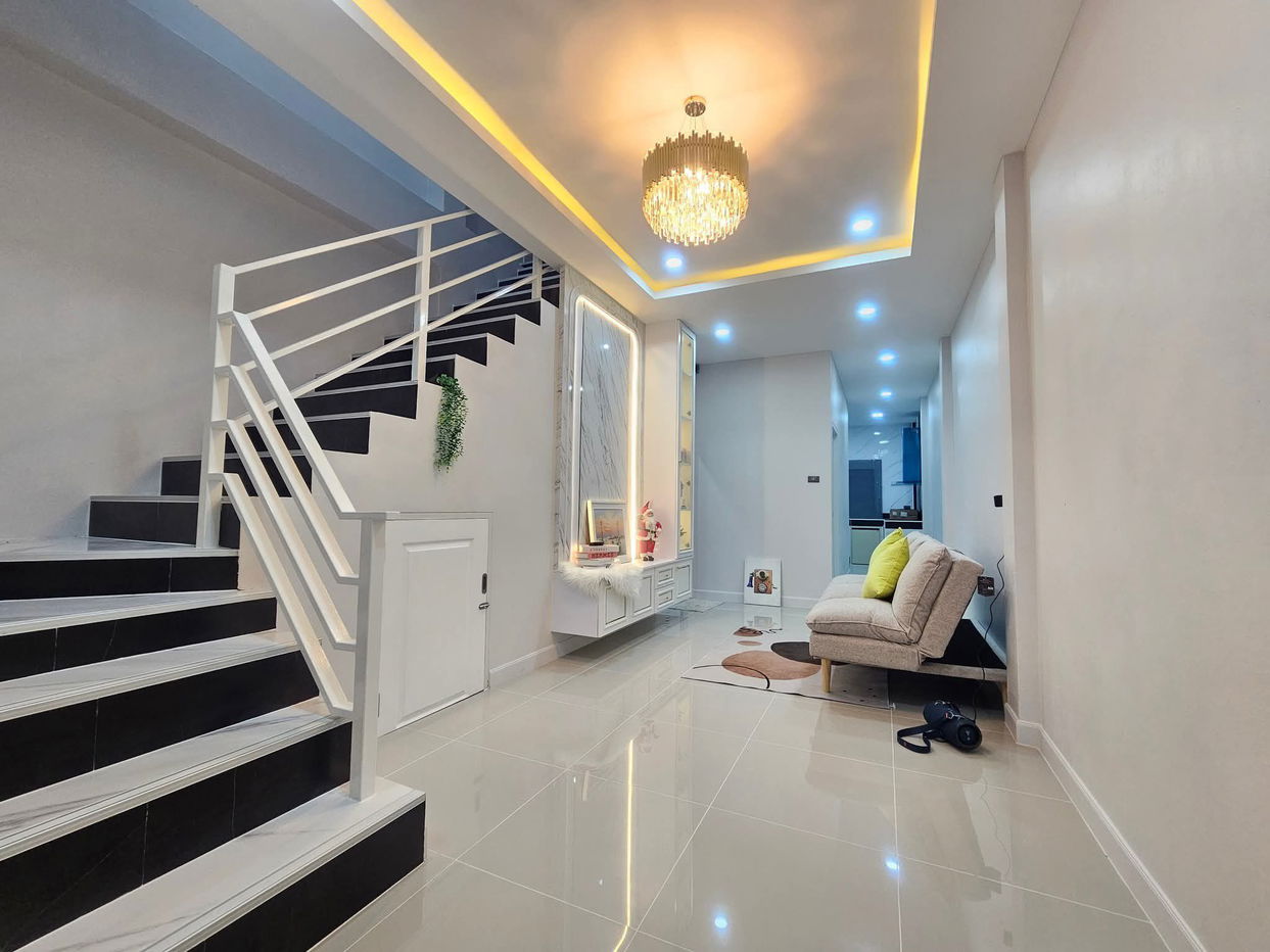 picture 2-Storey Townhome for Sale – Chai Phon Withee - 8/13