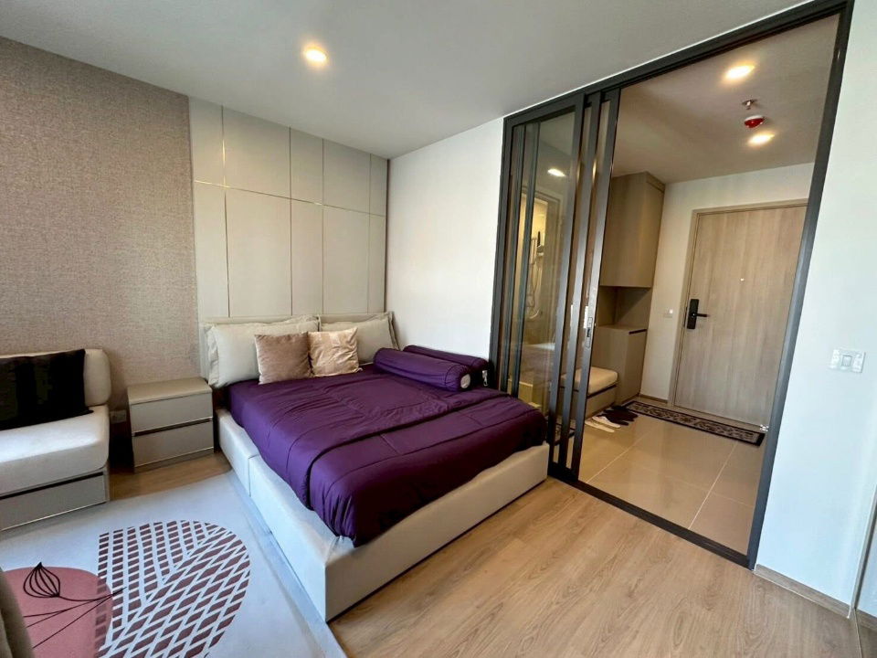 picture Life Rama 4 -                     Asoke - 7/17