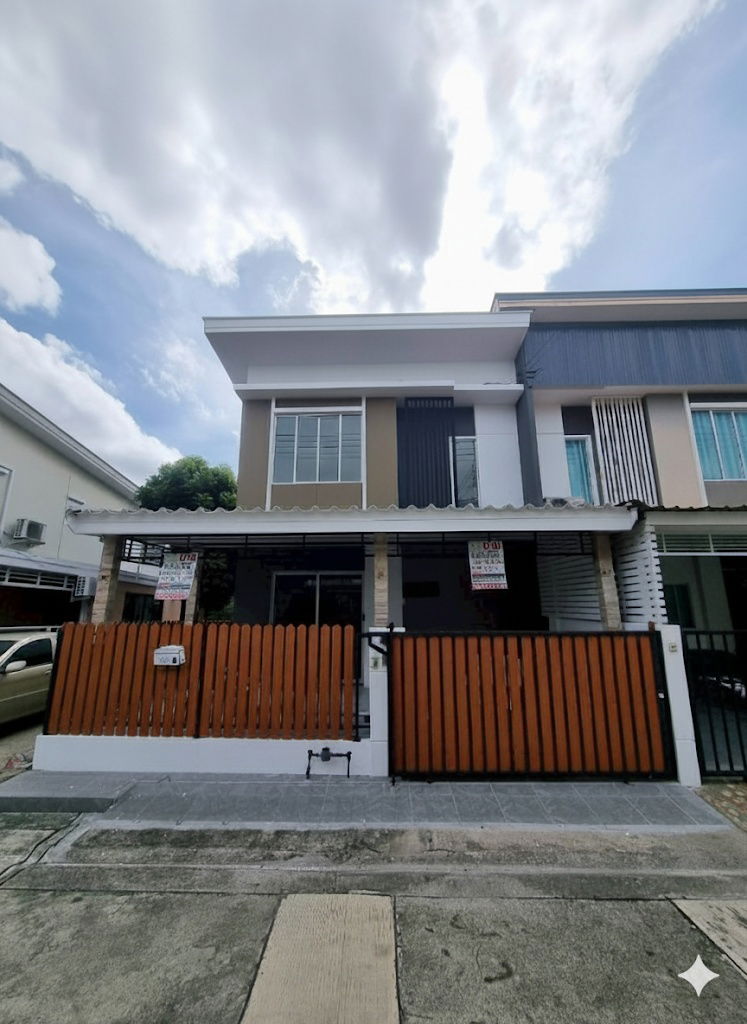 Townhouses for sale : 🏡 𝗛𝗢𝗨𝗦𝗘 𝗙𝗢𝗥 𝗦𝗔𝗟𝗘 | Pruksa Ville 77 ⚡️