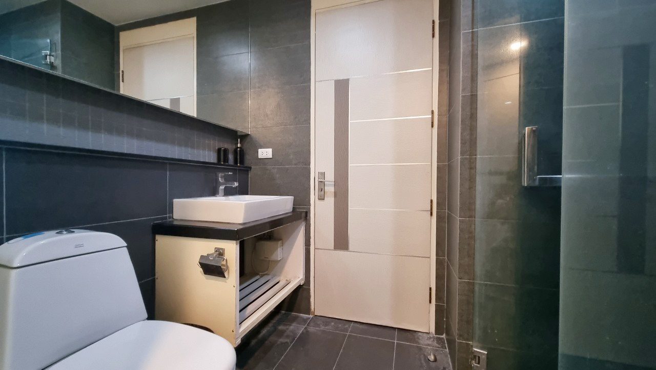 picture Apus Condominium 1 Bedroom for Rent - 4/12