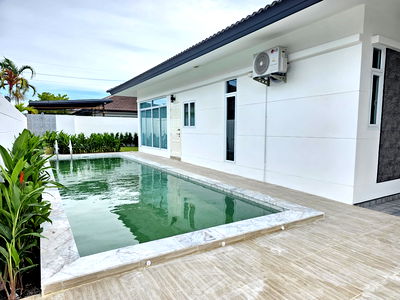 บ้านเดี่ยว ถนนห้วยใหญ่ : ขายวิลล่าหรู 3 ห้องนอน พร้อมสระว่ายน้ำ – ห้วยใหญ่